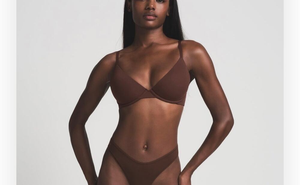 Skims fits everybody scoop plunge bra espresso 40DDDD